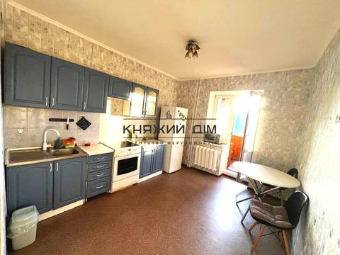 квартира за адресою Ревуцького вул., 5