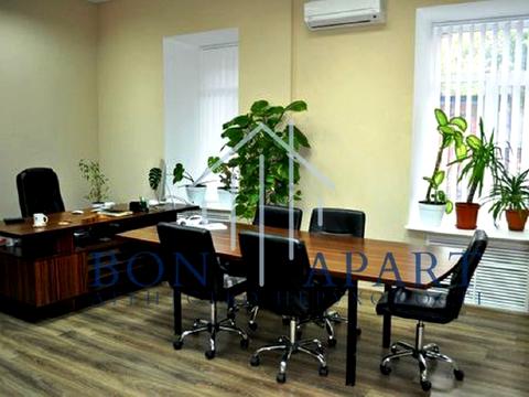 комерційна за адресою Ярославів Вал вул., 14-А