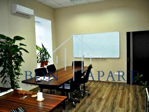 комерційна за адресою Ярославів Вал вул., 14-А