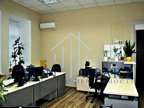 комерційна за адресою Ярославів Вал вул., 14-А