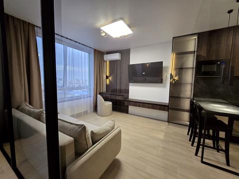 квартира за адресою Причальна вул., 10