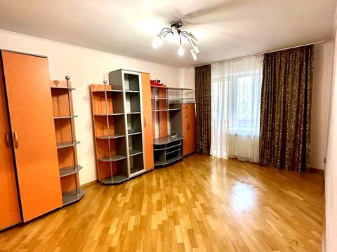 квартира за адресою Академіка Євгена Лазаренка вул., 48а