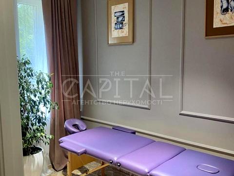 комерційна за адресою Повітряних Сил просп. (Повітрофлотський), 16