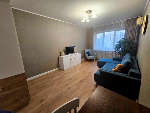 квартира за адресою Небесної Сотні просп. (Маршала Жукова), 83