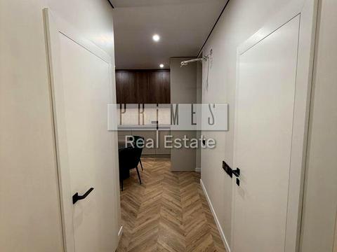 квартира за адресою Абрикосова вул., 4