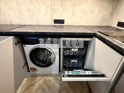 квартира за адресою Абрикосова вул., 4