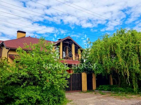 будинок за адресою Квітнева вул.