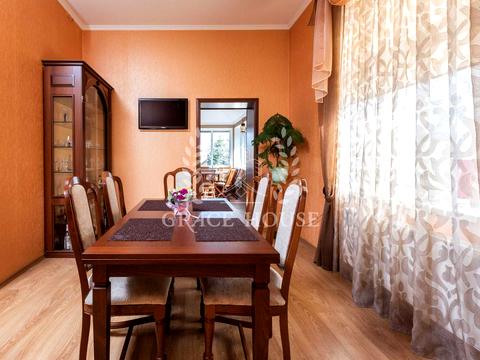 будинок за адресою Квітнева вул.