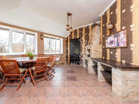 будинок за адресою Квітнева вул.