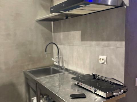 комерційна за адресою Волошкова вул., 43-А