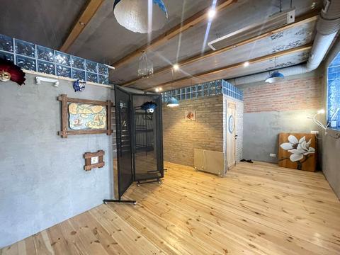 комерційна за адресою Волошкова вул., 43-А