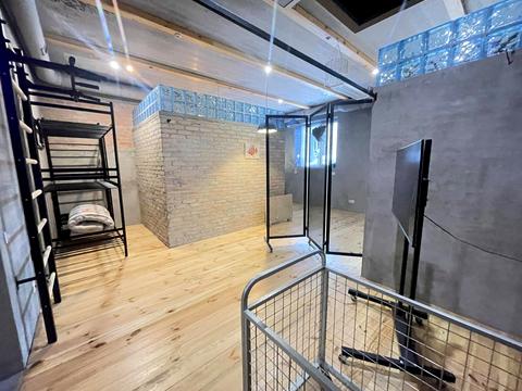 комерційна за адресою Волошкова вул., 43-А