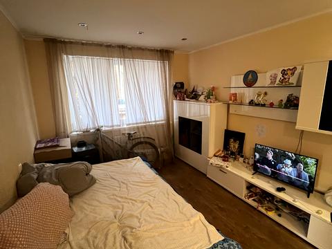 квартира за адресою Кривий Ріг, Володимира Бизова вул. (Якіра), 1