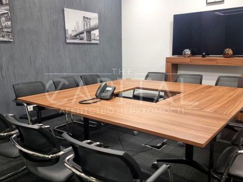 комерційна за адресою Болсуновська вул. (Сергія Струтинського), 13