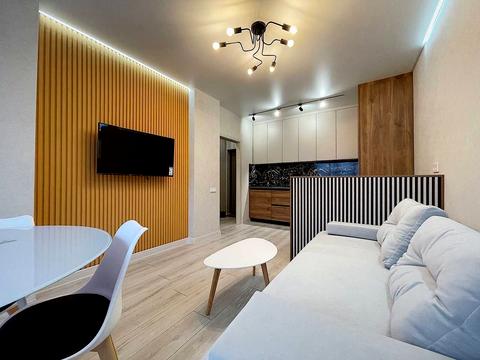 квартира за адресою Салютна вул., 2-Б