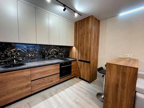 квартира за адресою Салютна вул., 2-Б