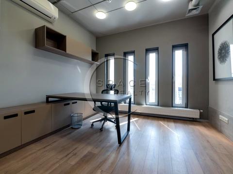 коммерческая по адресу Андрея Верхогляда ул. (Михайла Драгомирова), 14