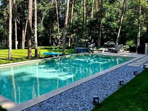 будинок за адресою Лісова