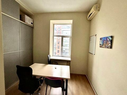 комерційна за адресою Саксаганського вул., 147/5