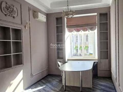 комерційна за адресою Велика Васильківська вул. (Червоноармійська), 26