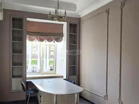 комерційна за адресою Велика Васильківська вул. (Червоноармійська), 26