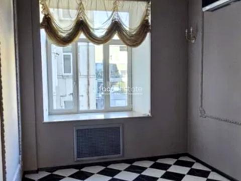 комерційна за адресою Велика Васильківська вул. (Червоноармійська), 26