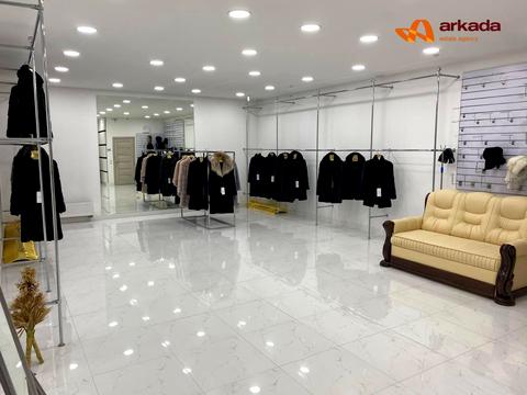 комерційна за адресою Кості Левицького, 1