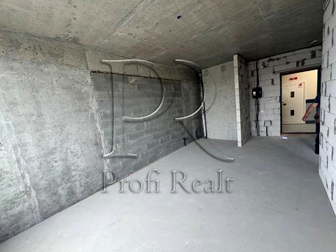 квартира за адресою Причальна вул., 10