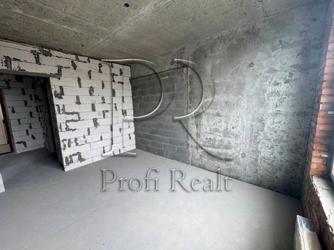 квартира за адресою Причальна вул., 10