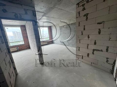 квартира за адресою Причальна вул., 10