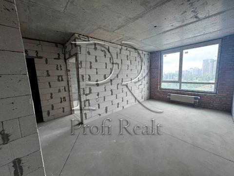 квартира за адресою Причальна вул., 10