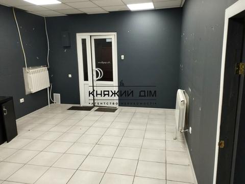 комерційна за адресою Київ, Бориспільська вул., 9