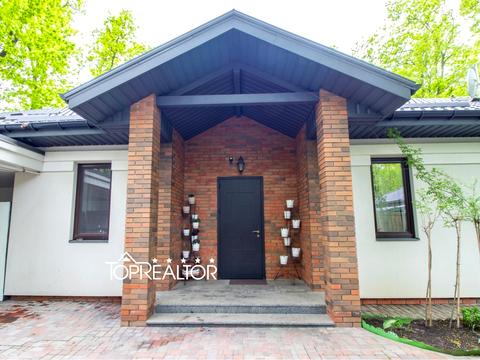 будинок за адресою Центральна