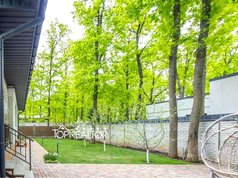 будинок за адресою Центральна