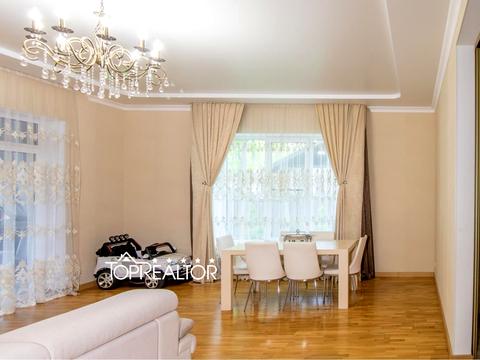 будинок за адресою Центральна