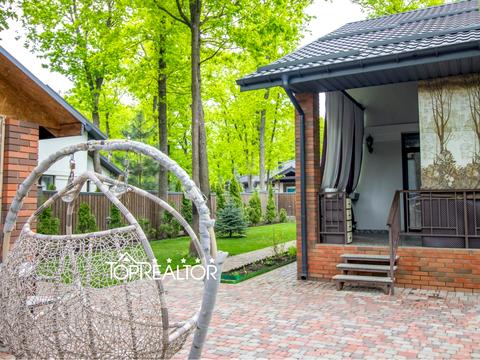 будинок за адресою Центральна