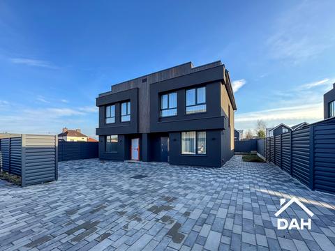 будинок за адресою Дружби бульв., 11