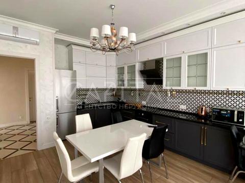 коммерческая по адресу Кловский спуск, 7а