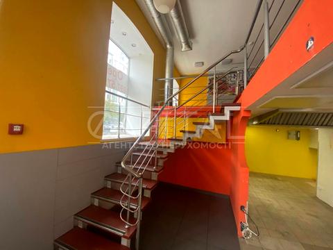 комерційна за адресою Січових Стрільців вул. (Артема), 77