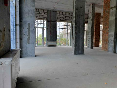 комерційна за адресою Михайла Максимовича вул. (Онуфрія Трутенка), 28-Е