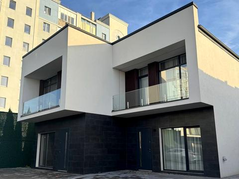 будинок за адресою Макарівська