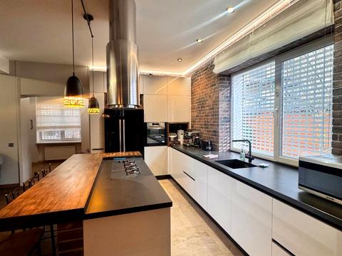 дом по адресу Семёна Яхненко ул. (Бабушкина), 28