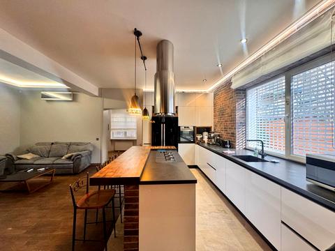 дом по адресу Семёна Яхненко ул. (Бабушкина), 28