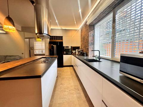 дом по адресу Семёна Яхненко ул. (Бабушкина), 28