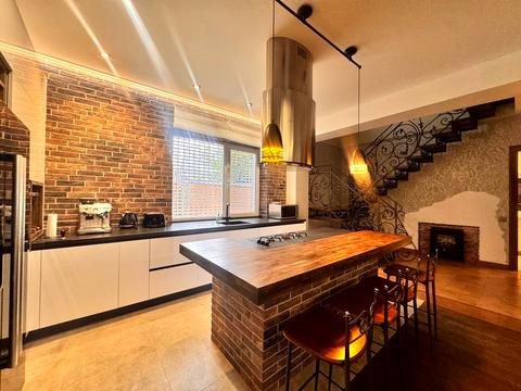 дом по адресу Семёна Яхненко ул. (Бабушкина), 28