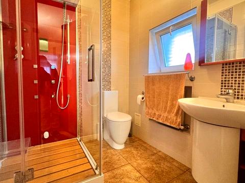 дом по адресу Семёна Яхненко ул. (Бабушкина), 28