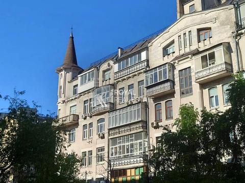 коммерческая по адресу Бехтеревский пер., 3