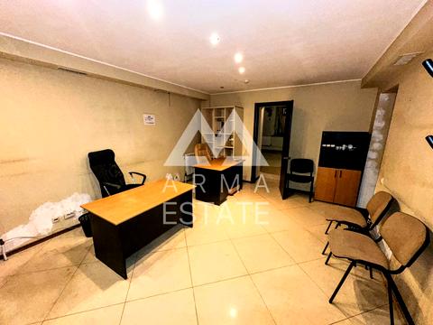 комерційна за адресою Обсерваторна вул., 8