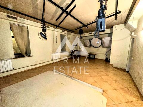 комерційна за адресою Обсерваторна вул., 8