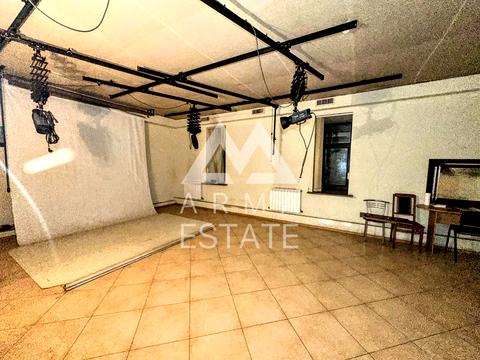 комерційна за адресою Обсерваторна вул., 8